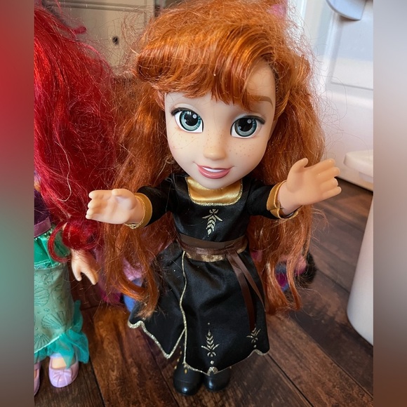 Disney Frozen Anna Doll - Picture 1 of 1
